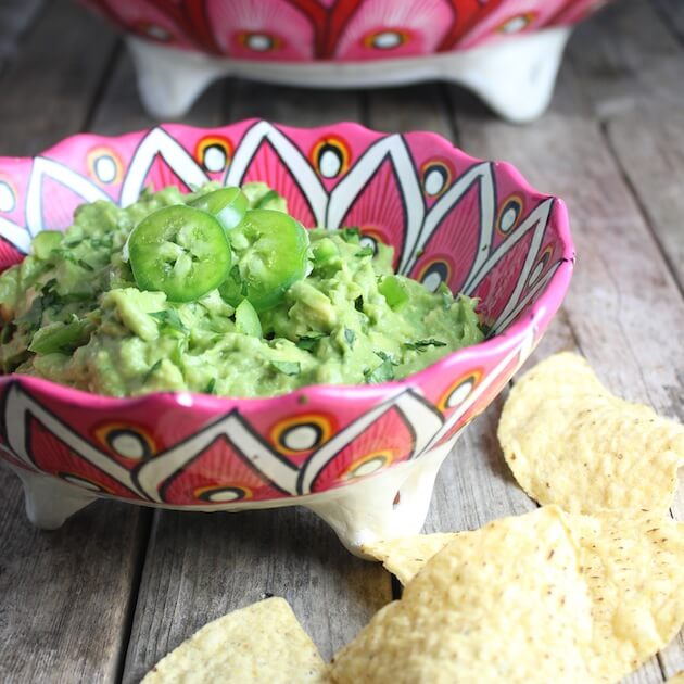 Guacamole in serving bowl