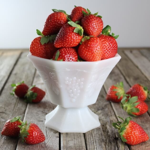dish of fresh strawberries