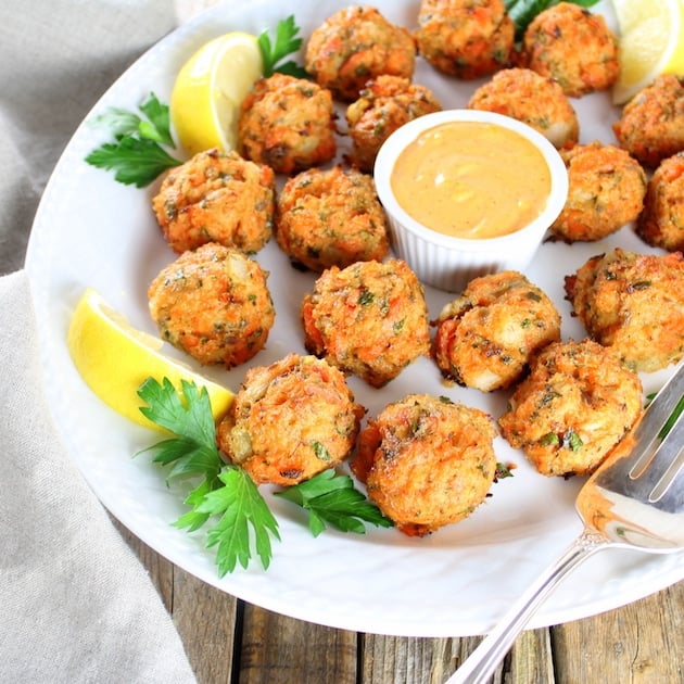 Platter of Mini Salmon Cakes with Sriracha Lemon Aioli.