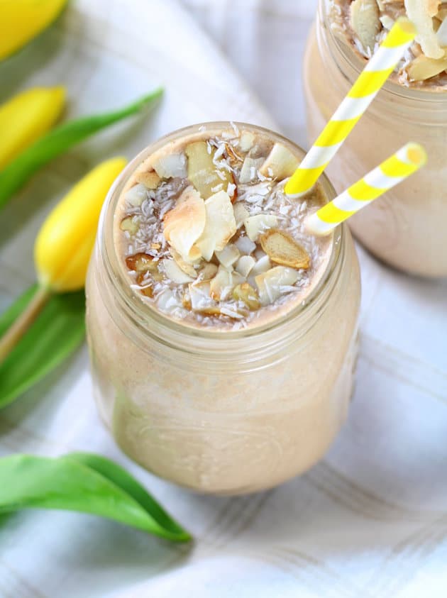 Mason jar smoothie