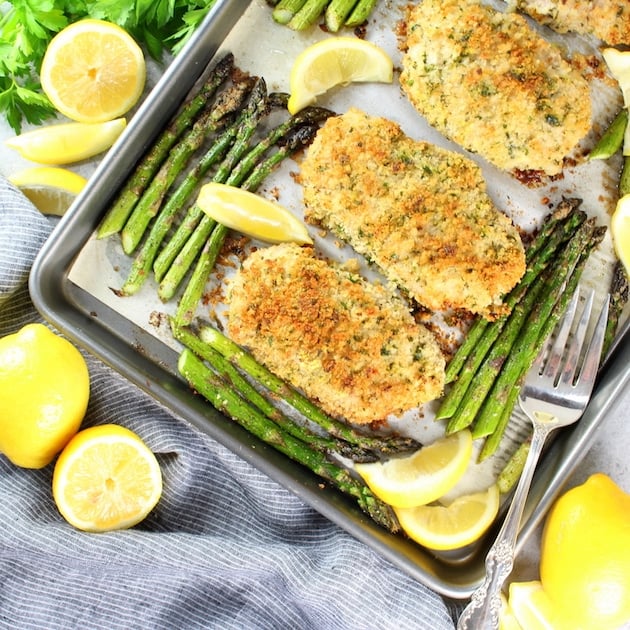 One Pan Parmesan Pork Chops with Asparagus Recipe Image – an easy weeknight dinner ready in 30 minutes.