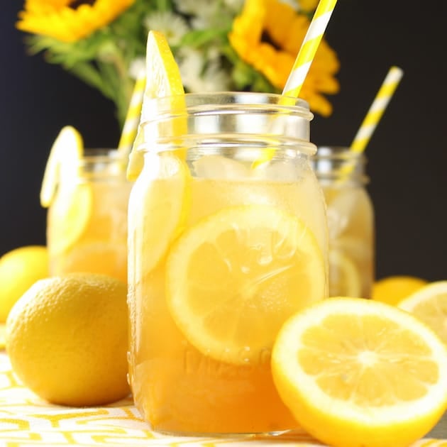 Mason jar of lemonade