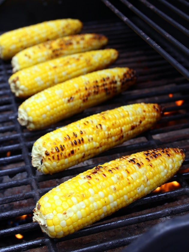 Grilling corn on the cob
