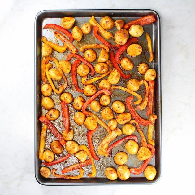 Sheet pan with seasoned vegetables 