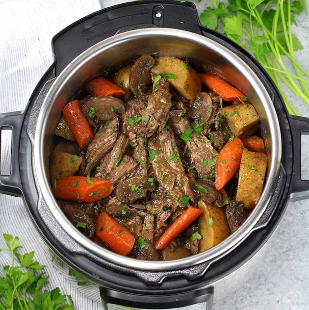 Pot roast 2025 gravy instant pot