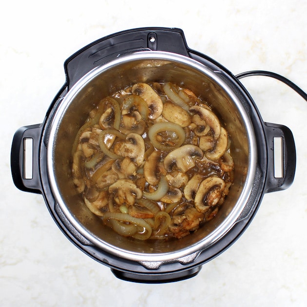 Sauteing mushrooms and onions in an instant pot