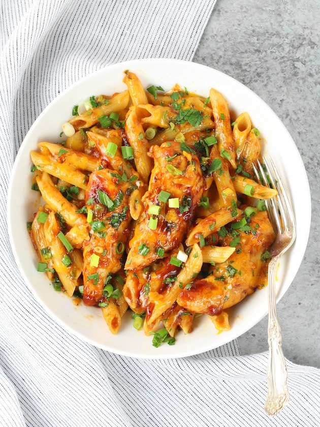 How to cook Crockpot BBQ Chicken Pasta - Image of plated BBQ chicken