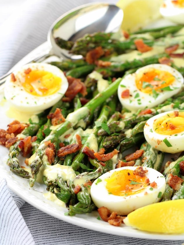 Eye level platter of the salad.