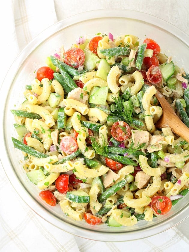 Tuna pasta salad with green beans