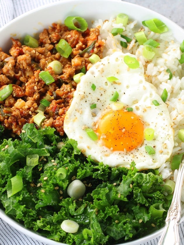 How to make Korean Ground Chicken Bowl with Kale, Rice, and Egg