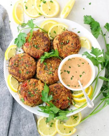 platter of crab cakes