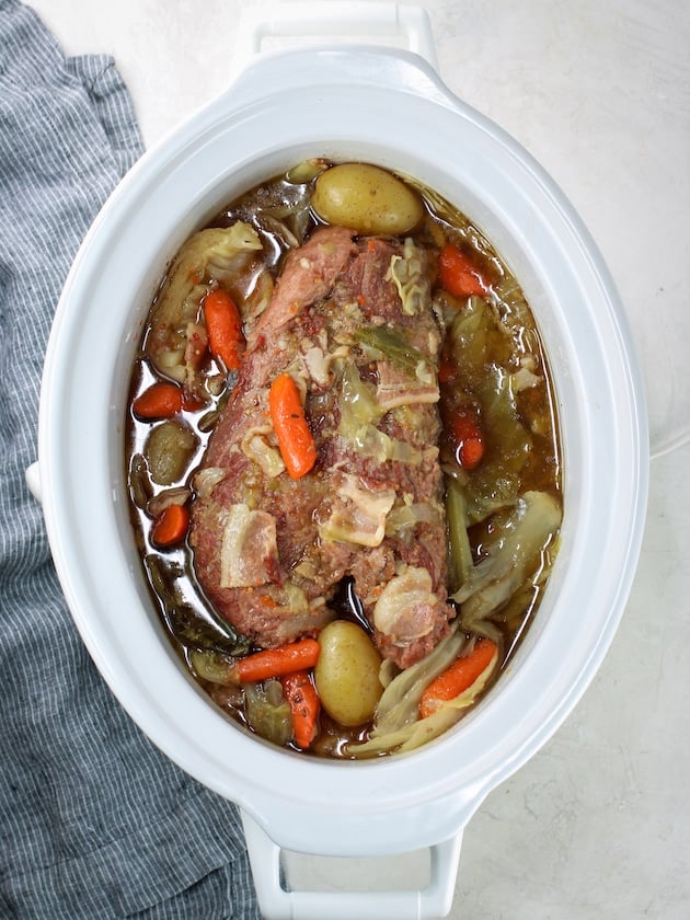 How to make corned beef crock pot cooking