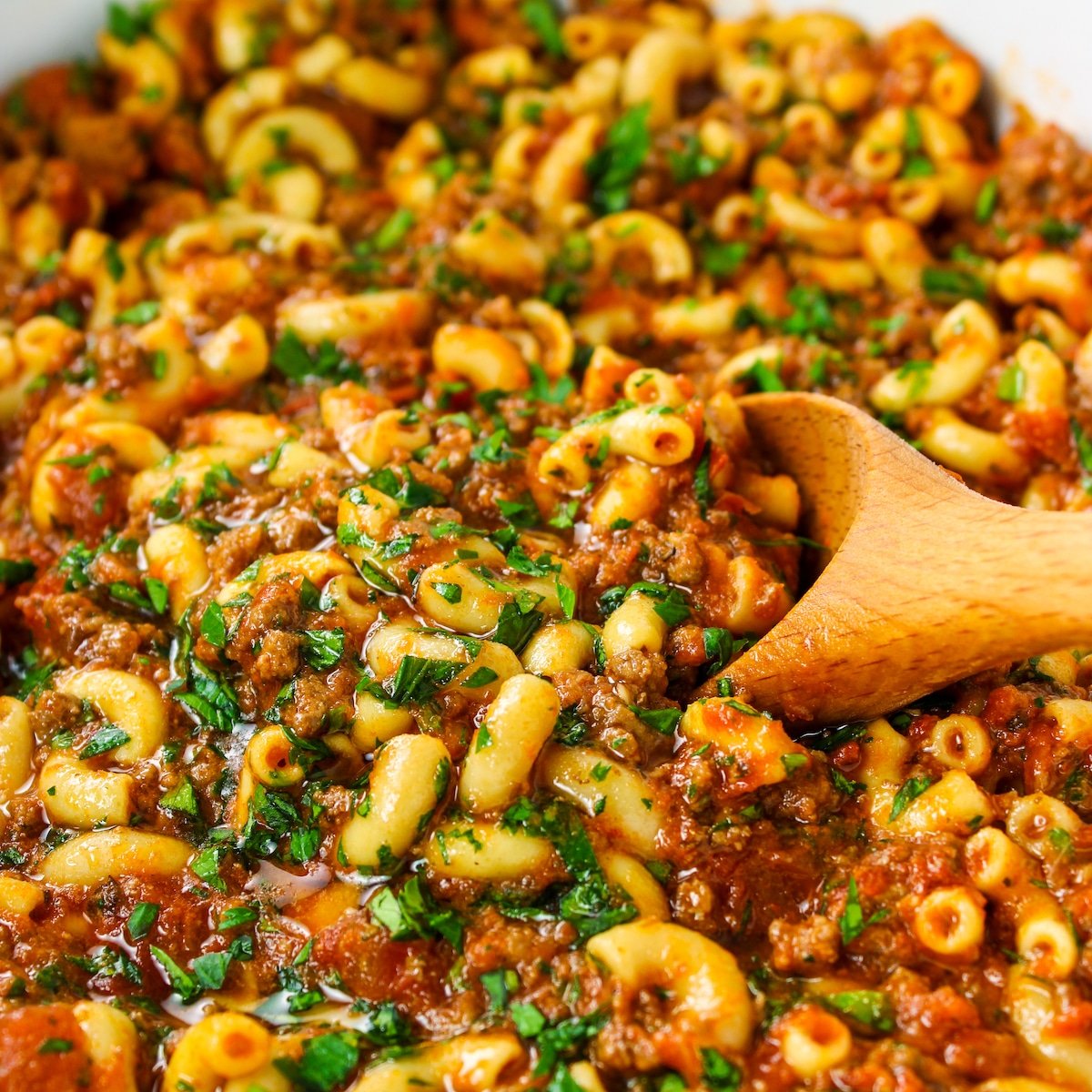 Crock pot goulash with spinach - LIFE, CREATIVELY ORGANIZED